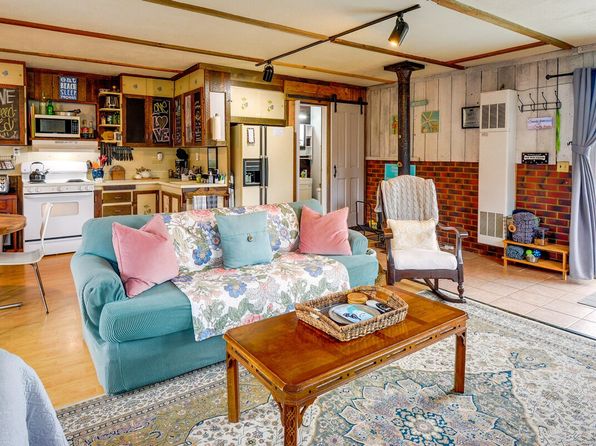 4880 Railroad Ave #Id1386232p