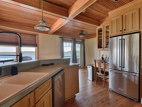 12th image of this home