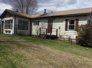 121 Williams Dr, Farmington, ME 04938