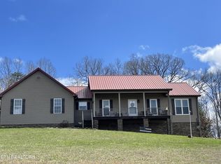 836 Teffeteller Ln, Maryville, TN 37803