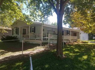 509 Iowa St, Denver, IA 50622