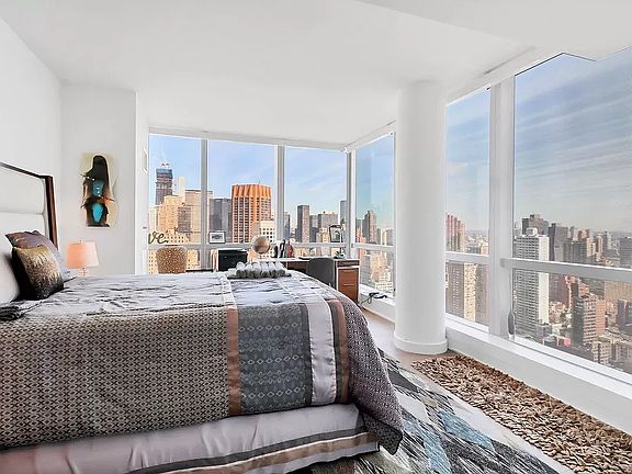 4th image of 400 Park Ave S APT 38B