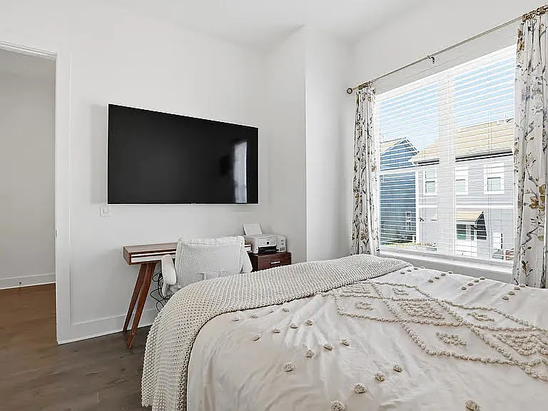 700 James Ave #15 — Photo 12