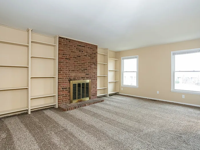 1820 NW Washington Blvd — Photo 5
