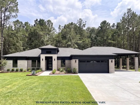 13652 Armstrong St, Conroe, TX 77303
