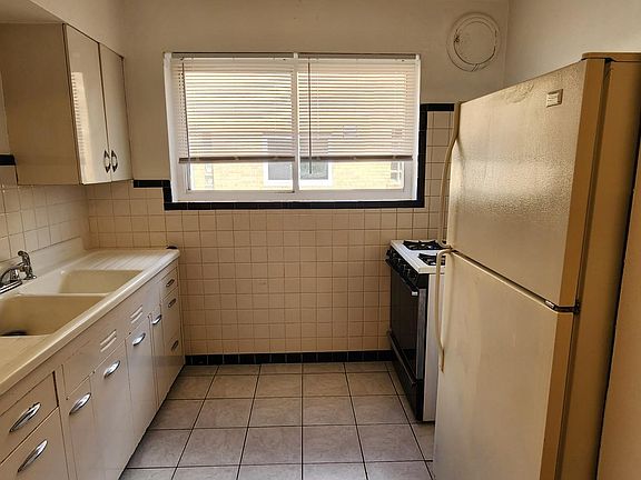 4th image of 5115 Jamieson Ave #5115
