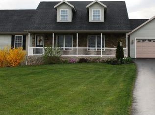 9355 Carlisle Rd, Wellsville, PA 17365