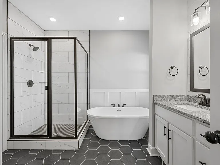573 Bowden Dr — Photo 20