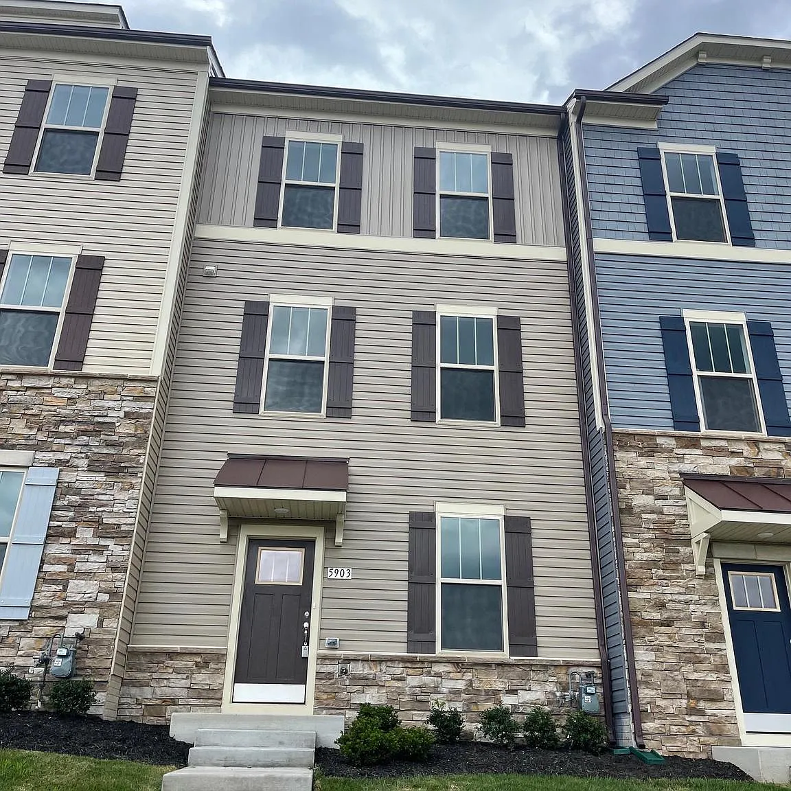 4 bed, 3.5 bath, $2,750 — Photo 1