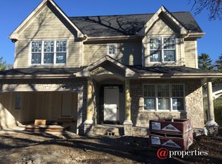 1918 Linneman St, Glenview, IL