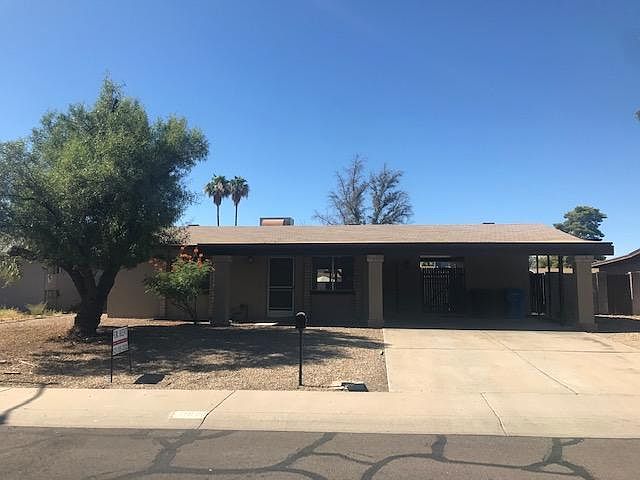 1st image of 1105 W Campo Bello Dr