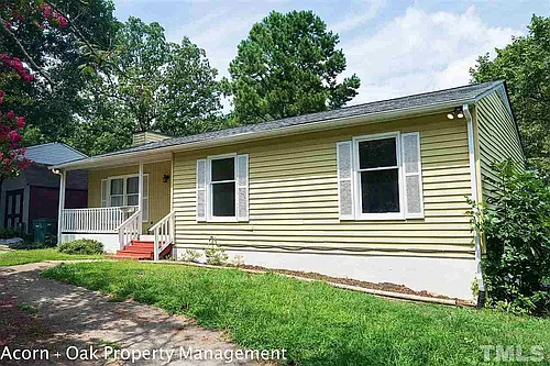 2002 Strebor St Photo 1