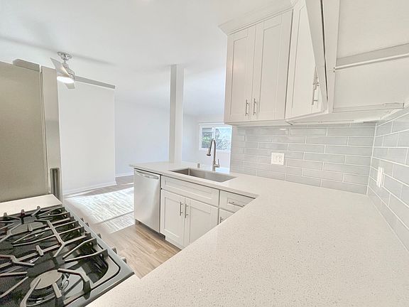 3rd image of 1323 11th St #2