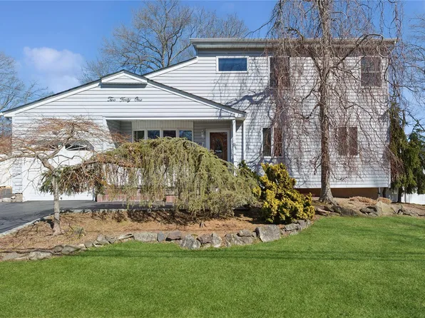 241 N 3rd Street, Ronkonkoma, NY 11779