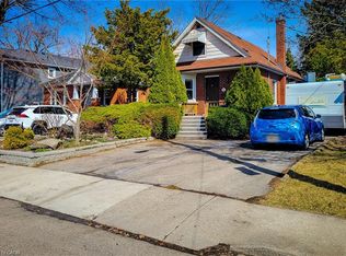 33 Norfolk St S, Hamilton, ON L8S 3A6