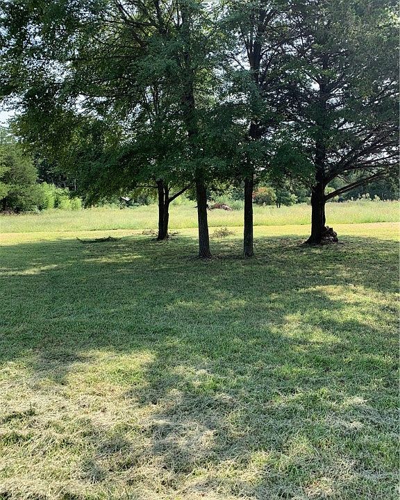 2nd image of 671 County Road 853 #10