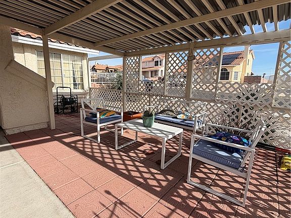 4th image of 2080 Kiva Way