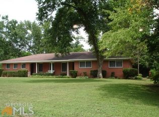323 S 4th St, Tennille, GA 31089