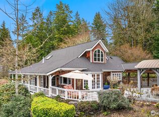 5210 McDonald Ave NE, Bainbridge Island, WA 98110