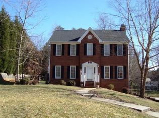 3107 Robinwood Ct, High Point, NC 27265