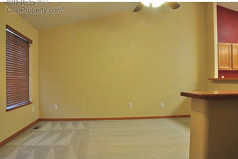 3rd image of 805 Rodgers Cir