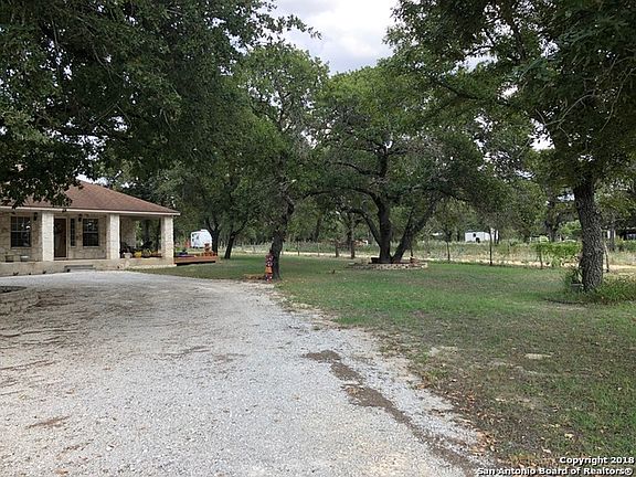 2nd image of 260 Saddle Ln