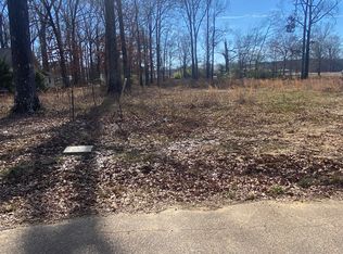 Nash Dr, Grenada, MS 38901