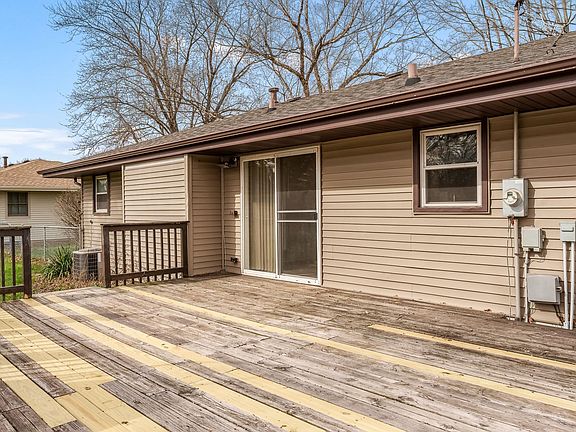 3rd image of 9963 Bluebonnet Dr
