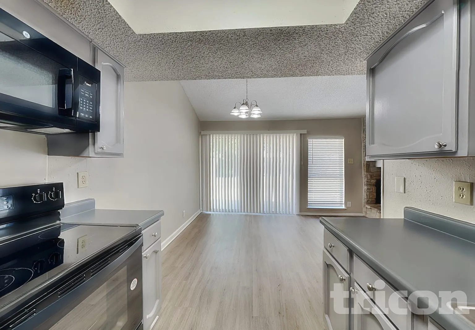 7527 Ledgebrook Drive San Antonio TX — Photo 4