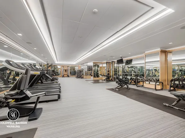 200 East 95th Street image 22 of 23