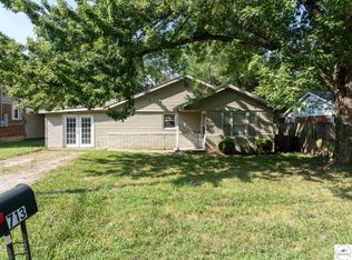 713 E 24th St, Sedalia, MO 65301
