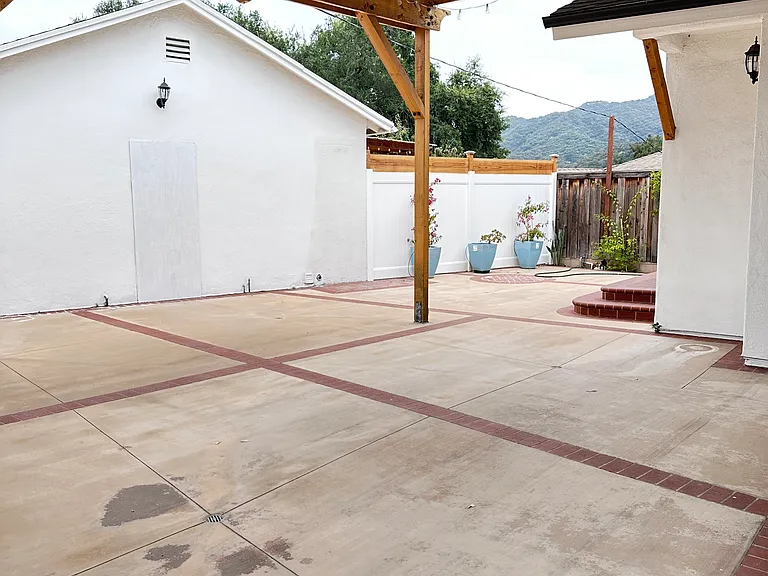 3960 Mayfield Ave — Photo 19