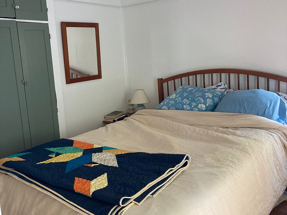 back bedroom (former tenant)