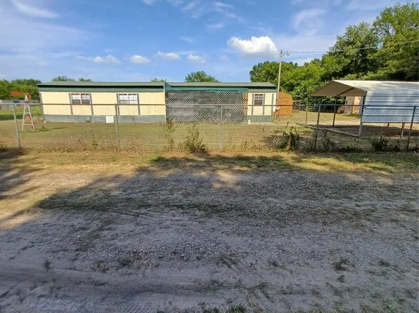 142 Fritz Ln, Checotah, OK 74426