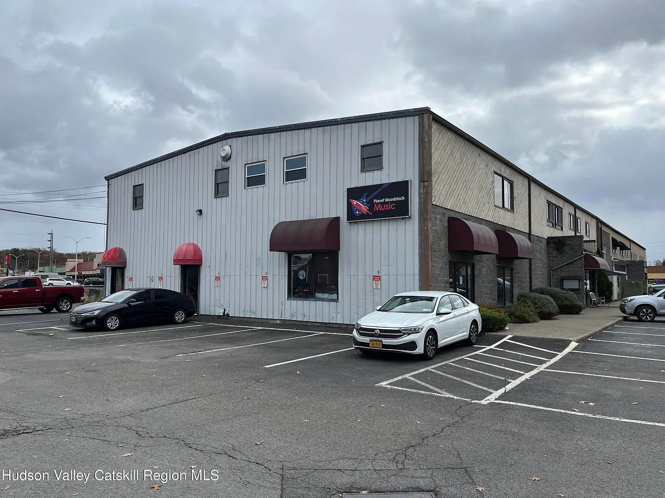 2 bed, 1250 sqft, $2,100 — Photo 1