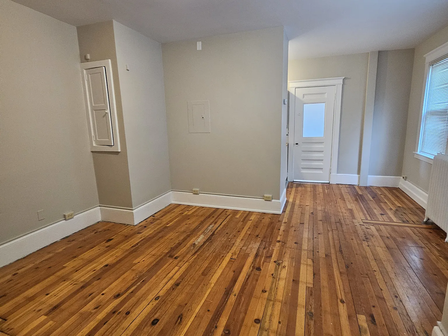 Studio, $1,500 — Photo 3