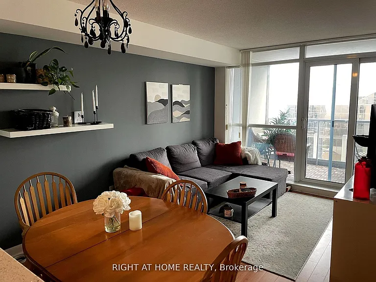4978 Yonge St #3201 — Photo 3