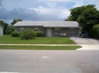 140 NE 19th Ave, Boynton Beach, FL 33435