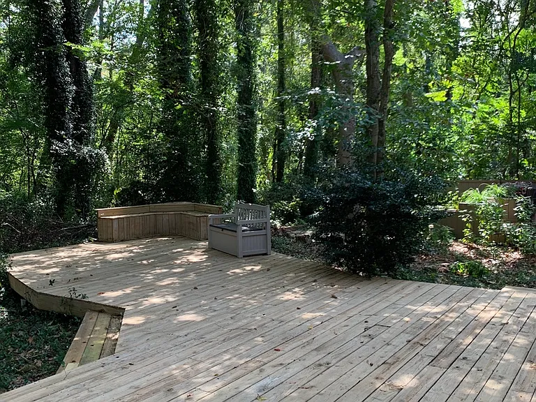1742 Nestlewood Ln — Photo 2