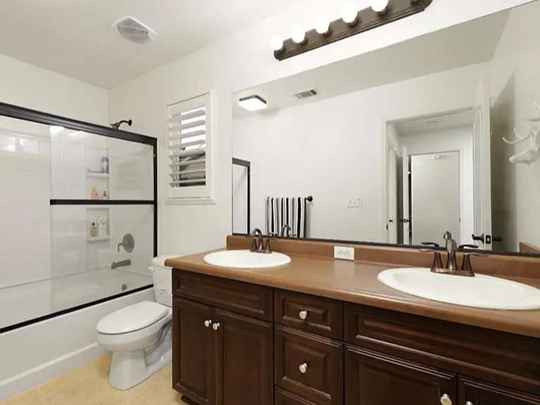12319 Maclure Dr — Photo 4