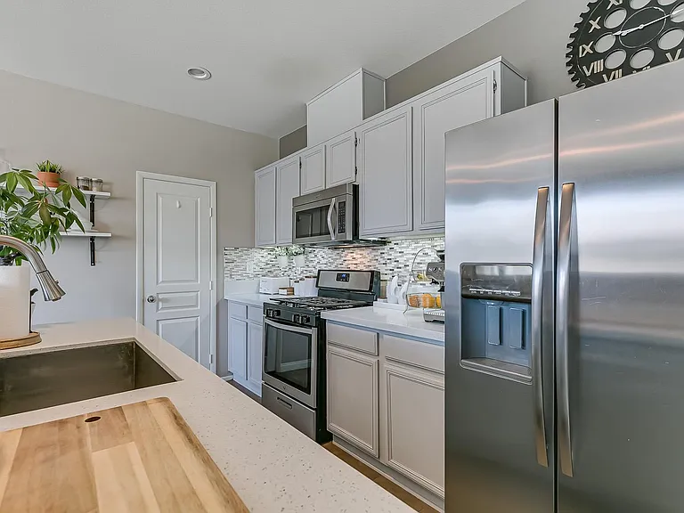 6255 W Arby Ave #253 — Photo 4