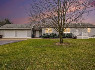 8221 N Rich Rd, Alma, MI 48801