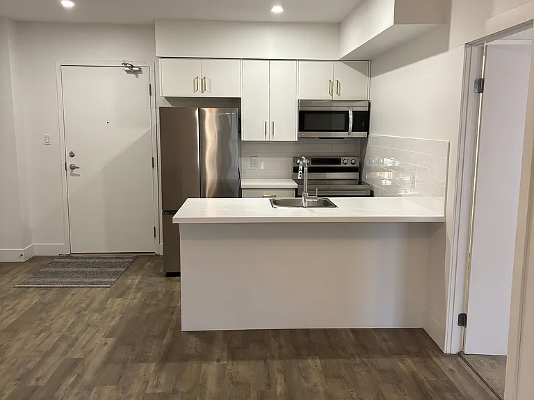 69 Curtis St #302 — Photo 4