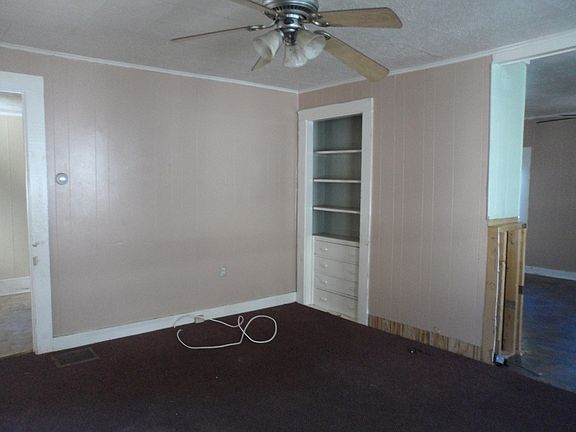 Additional Living Room