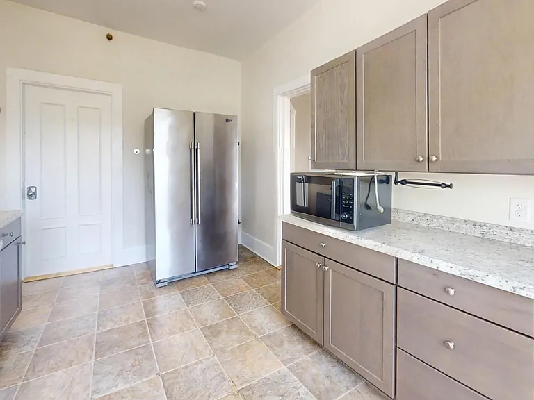 187 Main St #1 — Photo 6