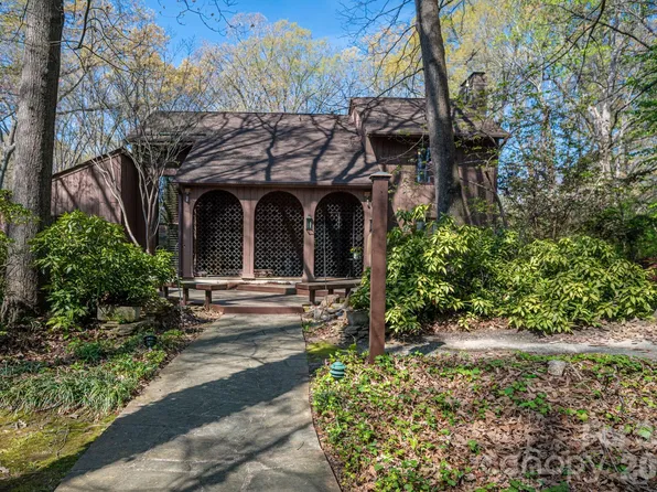 1432 Laurel Ln, Gastonia, NC 28054