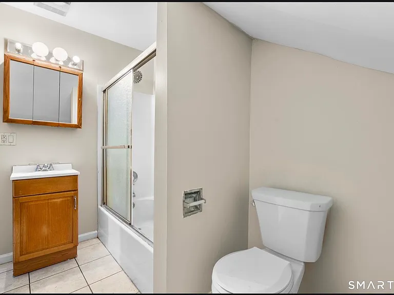 40 Bond St #1 — Photo 9
