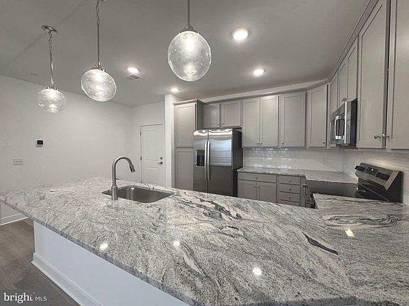 Stunning kitchen with stainless steel appliances