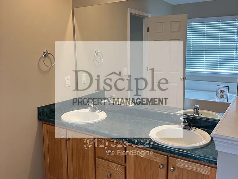 355 Shady Oak Cir — Photo 17