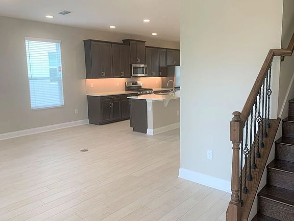 3rd image of 13075 Spring Grove Way